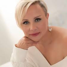 Perfectly I'Mperfect: remarkable stories of ordinary women overcoming  extraordinary circumstances (English Edition) eBook : DeAngelo, Nina , Hurst,  Tara : Amazon.it: Kindle Store