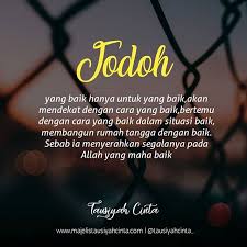 Jadi dalam primbon jodoh islam itu bukan fokus pada siapa jodoh kita tapi bagaimana cara menjemput jodoh dengan cara yang sesuai syariat islam atau tidak. Cara Mendapatkan Jodoh Yang Baik Guru Paud