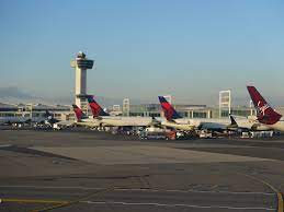 201711113 New York Queens Jfk Airport With Delta Air Lines And Virgin Atlantic Airplanes Virgin Atlantic Delta Airlines Jfk