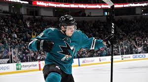 Sensationelles spiel des schweizer timo meier. Meier Unterschreibt Vierjahresvertrag Bei Den Sharks
