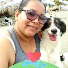 Winston Blackmore es acusado de tener 24 esposos y 146 hijos mientras y James  Oler estaría casado con cuatro mujeres diferentes.