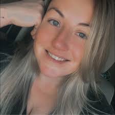 Erin Rauch's Instagram, Twitter & Facebook