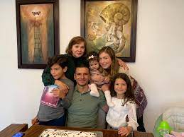 To my six followers who see this, thank you for having faith in my projects and reading my books. Jaime Lozano A Twitter Muchas Felicidades A La Mejor Mama Del Mundo Anaberthaespin Te Amo Te Admiro Y Te Deseo Mucha Salud Que Todo Lo Demas Llega Solo Https T Co Qdboebdfsw