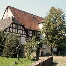 Vor ort erhielten beide klassen jeweils eine interessante führung durch das haus der märchensammler. Bruder Grimm Haus Wikipedia