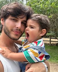 Dias na fazenda 🐷🐂🐔 @3pinheirosoficial