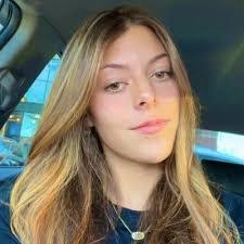 Mackenzie Wright's Instagram, Twitter & Facebook