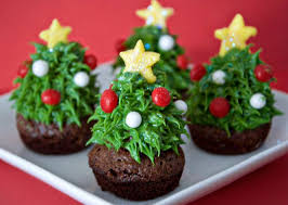 Non tradional foods to cook for christmas / 10 turkey dinner alternatives traditional thanksgiving recipes christmas dinner dishes thanksgiving entree : 40 Ideas For A Non Traditional Christmas Tree Creative Christmas Food Christmas Food Desserts Christmas Brownies