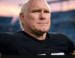 BREAKING: Kansas City Chiefs head coach Andy Reid has filed a lawsuit  against NFL FOX commentator Troy Aikman in NFL court, accusing him of  making “insulting and disrespectful” statements during a press