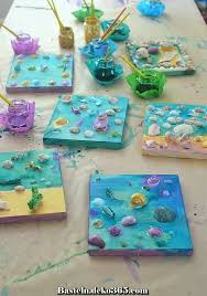 Muschelcollage Mit Kindern Basteln Mit Kids Bastelideen Basteln Mit Kindern Bastelarbeiten