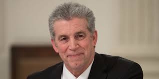 Inside The Career Of Home Depot Ceo Craig Menear Who Spent Nearly 20 Years Working His Way Up The Ladder Career Coach Lawn Care Business Business School