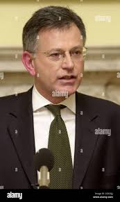 Tony blair right education secretary hi-res stock photography and images