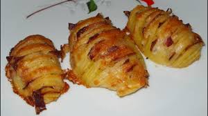 Maybe you would like to learn more about one of these? Ricetta Patate Fisarmonica Patate Hasselback Gialquadrato Youtube