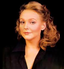 🙏 We lost Frau Ks 25 years ago #OTD 🎶 #Popp25 👏 What a voice 💐