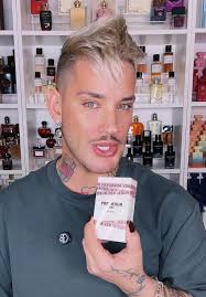 Fragrances for Women: Exploring Niche Perfumes by Thoren Bradley