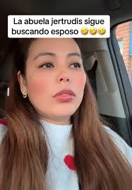 Abuela Busca Hombre