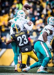 Pittsburgh safety mike mitchell unleashed a scathing rant against nfl officiating and discipline after mitchell touched on a handful of related issues facing the nfl, all orbiting around a core message. Http Yi Nzc Am Nt1sg Steeler Nation Pittsburgh Steelers Steelers
