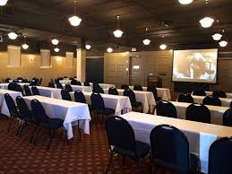 Classroom Style Set Up For Business Events And Meetings Using Our State Of The Art Technology Business Classroom Style Room Setup Corporate Events Decoration
