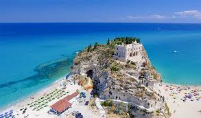 The sea is clear and turquoise in many places. 13 Top Rated Beach Destinations In Italy Planetware