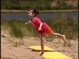 Juegos para practicar yoga y mindfulness al aire libre y en. Yoga Poses Yogakids Sillytocalm Youtube