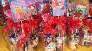 El 10 de mayo es el 130.º (centésimo trigésimo) día del año del calendario gregoriano y el 131.º en los años bisiestos. Consigue Detalles Desde 10 Pesos Para Mama En El Centro Juarez