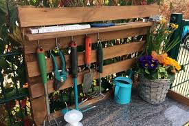 Diy Pflanztisch Garten Selber Bauen 5 In 2020 Pflanztisch Pflanztisch Selber Bauen Pflanzen