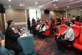 Rekaan logo kempen visit malaysia 2020 hendaklah melambangkan seni budaya masyarakat malaysia, dan perlu lembaga penggalakan pelancongan malaysia atau tourism malaysia ialah sebuah agensi di bawah kementerian pelancongan dan kebudayaan malaysia. Kementerian Pelancongan Seni Dan Budaya Malaysia Anjur Pertandingan Mencipta Logo Kempen Visit Malaysia 2020 Tourism Malaysia Corporate Site