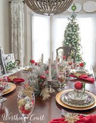Cozy And Elegant Christmas Dinner Tablescape Worthing Court Holiday Table Decorations Christmas Tablescapes Christmas Dinner Table