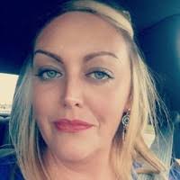 Amber Peoples's Instagram, Twitter & Facebook