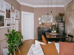 See more of wohnzimmer klub bar café dresden by logging into facebook. Interior Stylen Mit Farbe Boho Earthtones Terrakotta New Moon Club Wandfarbe Wohnzimmer Einrichten Und Wohnen Wandfarbe