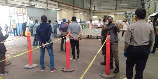 We did not find results for: Soal Gaji Dan Thr Pemprov Jabar Sarankan Pemilik Perusahaan Dan Karyawan Berunding Radar Sumedang