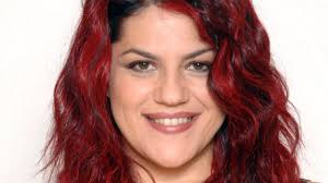 Which popular attractions are close to manuela? Manuela Villa Eta Altezza Peso Marito Il Figlio Jacopo Tuttivip