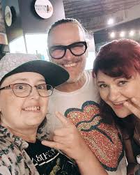 Went to the Bush, Jerry Cantrell, Candlebox and Bones UK show Friday night.  My BFF and I had such a good time and all the bands were