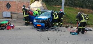 Questa mattina è avvenuto un tragico incidente sulla metro b di roma: Grave Incidente A Lessona Tre Persone Feriti Fra Cui Una Ragazzina Fotogallery