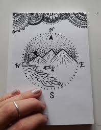 Draw Kompass Malen Welt Berge Muster Tumblr Bilder Wohnzimmer Bilder Malen Bilder Ideen Lustige B In 2020 Triangle Tattoo Knitting Designs Grafik Design