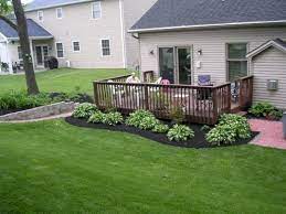 25 Best Inspiration Beautiful Landscaping Around Patio For Amazing Garden Freshouz Com Landscaping Around Deck Deck Landscaping Decks Backyard