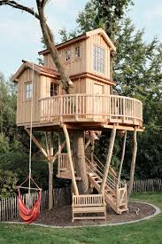 7 magical treehouses and backyard forts. Am Ufer Der Trave Der Kids Backyard Treehouse Trave Ufer Tree House Diy Cool Tree Houses Beautiful Tree Houses