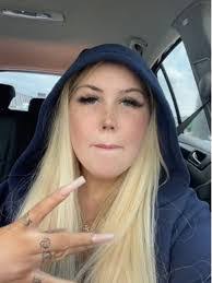 Alisha Fagan's Instagram, Twitter & Facebook