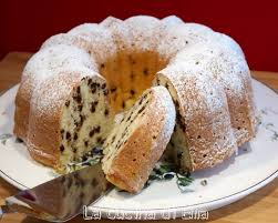 Maybe you would like to learn more about one of these? Ciambella Con Gocce Di Cioccolato E Mascarpone La Cucina Di Ema