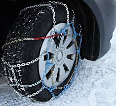 Die lenkfähigkeit ist bei allen schneeketten gegeben. Schneeketten Montieren So Geht S Richtig Focus De