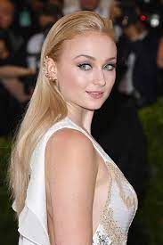 Dark Phoenix Gratis Ver Peliculas Completas De 2019 Dark Phoenix Espanolas Ver Peliculas Dark Phoenix En Vivo En Linea Dark Phoenix Peliculas Online Streaming Long Hair Trends Long Hair Styles Sophie Turner