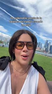 Me Dijo Prestame La Tarjeta