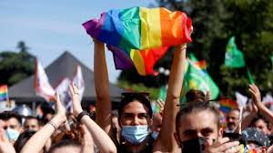Milano is an open and inclusive city, which during pride week offers a rich choice of lgbtq + themed entertainment and cultural events to anyone who wants to participate, with a big final event on june 26th. I3iy 7i 0eza M