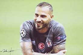 Varligi Huzur Veriyor Gulusu Zaten Anlatilmaz Ricardo Quaresma Quaresma Besiktas Ikizler Fotograf