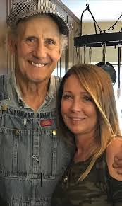 Hal Kemp's Instagram, Twitter & Facebook