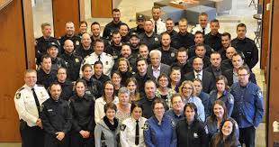 Il continue aussi de faire de la discipline. Police City Of Mont Tremblant