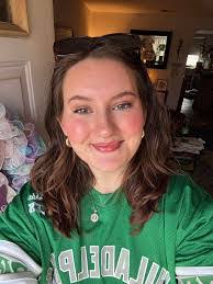 Tami Haas's Instagram, Twitter & Facebook