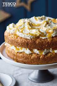Not All Christmas Cakes Are Full Of Dried Fruit And Nuts With Layers Of Light Citrus Sponges Super Creamy Low Sugar Cakes Cake Recipes Low Sugar Cake Recipe