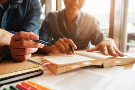 Admin blog contoh soal terbaru 2019 juga mengumpulkan gambar gambar lainnya terkait contoh soal cerpen pilihan ganda beserta jawabannya kelas 9 dibawah ini. 50 Contoh Soal Teks Cerpen Dilengkapi Kunci Bahasa Indonesia Smp Kelas Ix Revisi