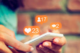 Síndrome FOMO: ¿cómo evitar cuadros de ansiedad en adolescentes con alta  exposición a redes sociales?