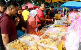 World bazaar ramadhan di seksyen 13 ini merupakan tapak bazaar ramadhan setiap tahun dan sudah pun diketahui umum tentang lokasi ini. Dramaramadhansarah Bazar Ramadhan Afyan Com